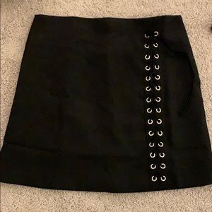 Tie detail skirt